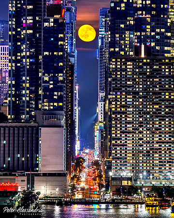 Moonhattanhenge Strawberry Moon