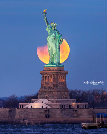 Statue of Liberty Super Moon Eclipse