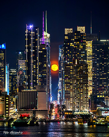 Moon-hattanhenge